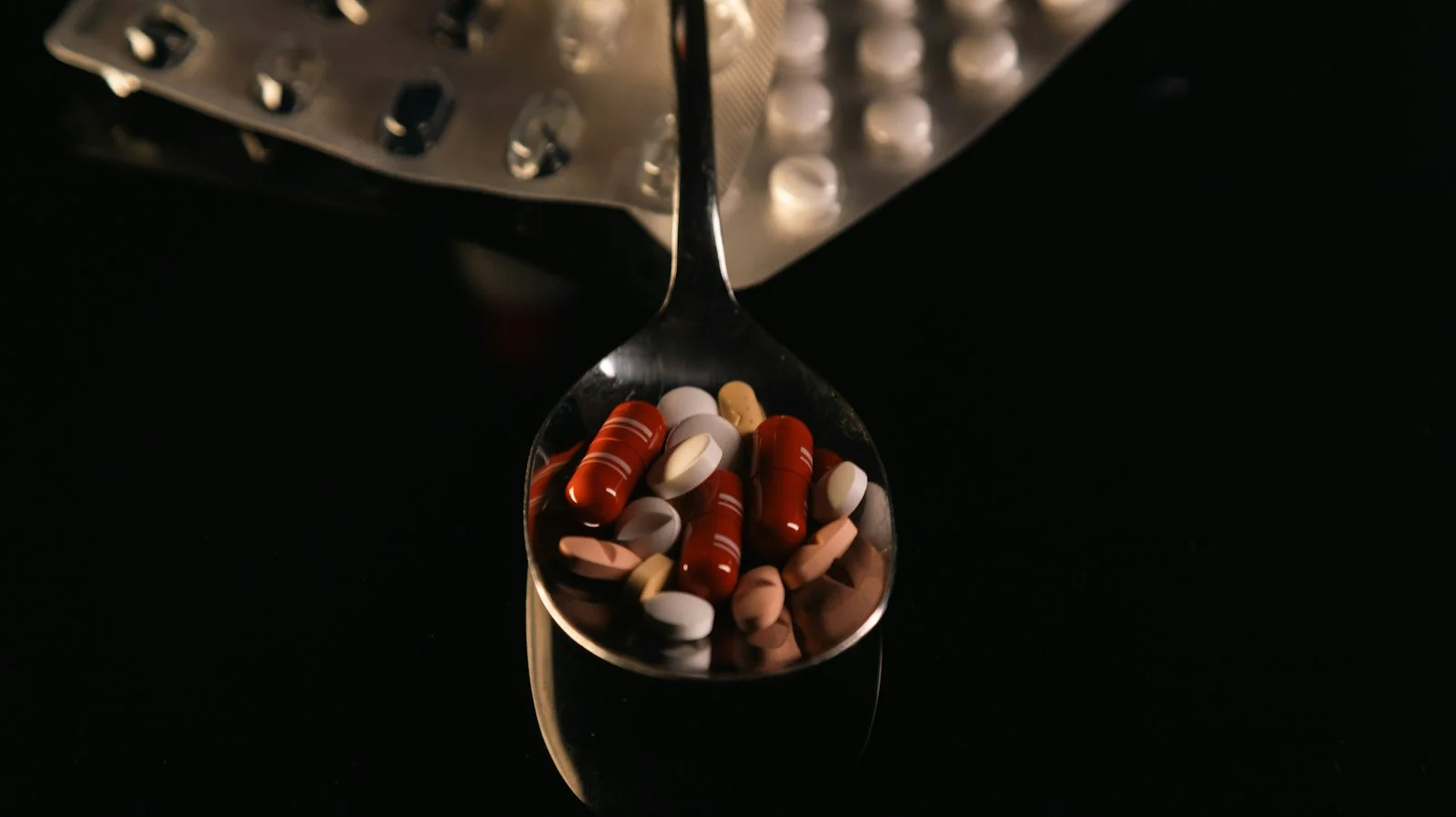 Natural Testosterone Booster Reviews: What Verified Buyers Say vs. What the Clinical Literature Shows